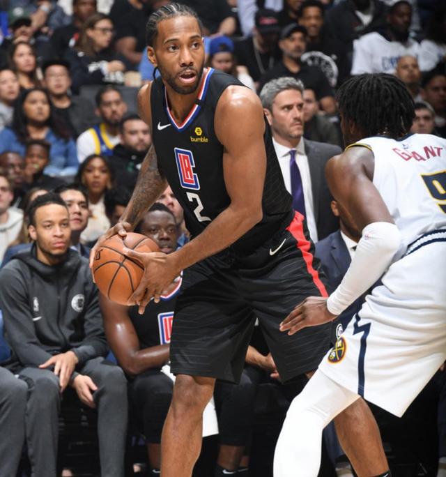 中显得尤为 中显得尤为